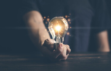 部编版小学六年级上册语文只有一个地球教案5篇