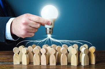 内燃机车（火车）可分为哪些种类？